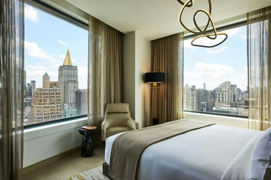Madison One Bedroom King Suite - High Floor