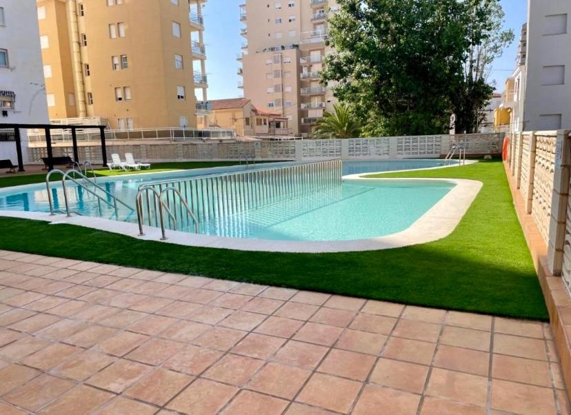 Bazén v ubytování Apartamento Bonaire-primera linea playa nebo v jeho okolí