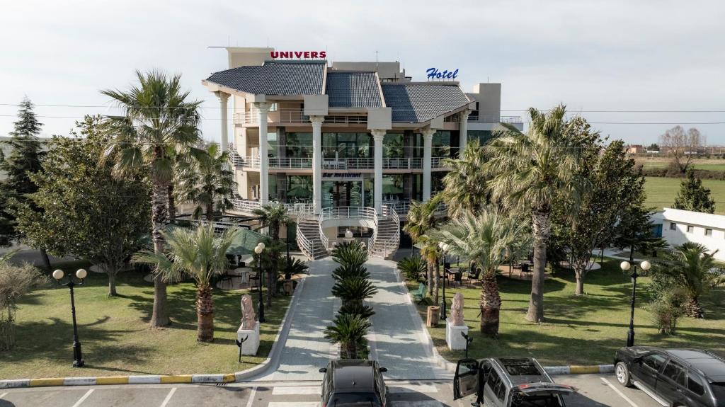 Budova, kde se hotel nachází