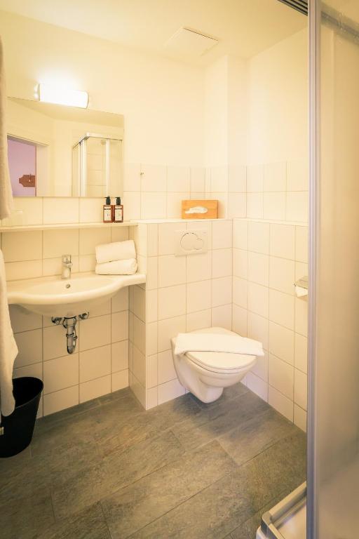 Koupelna v ubytování Posthotel Lechtal, Arlberg