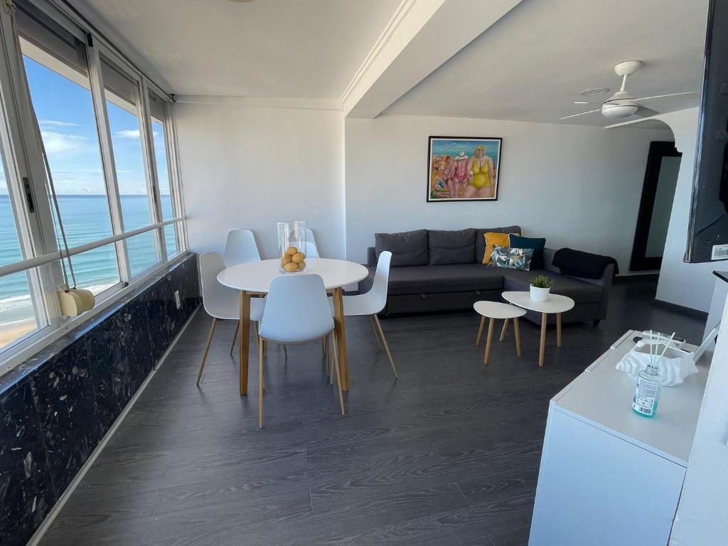 Posezení v ubytování Apartamento Bonaire-primera linea playa