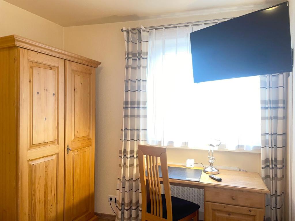 Photo from Hotel-Pension Hommen in Koblenz, Rhineland-Palatinate, Germany