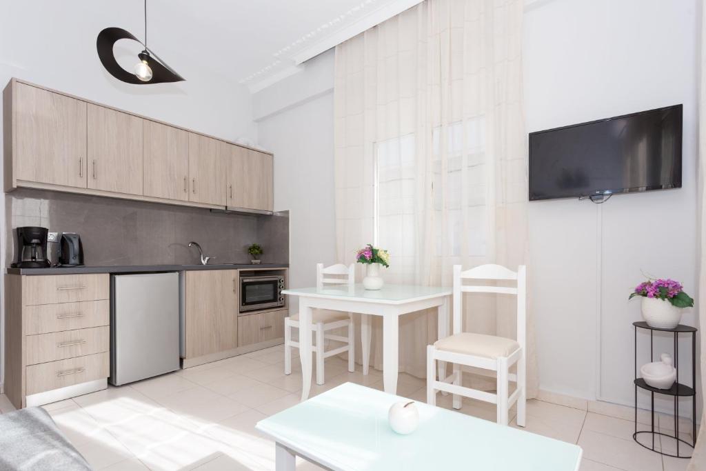 Eleni Apartments - 1