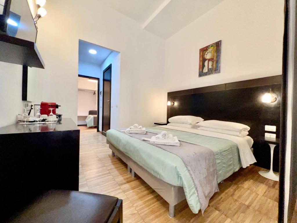Guest House della Valle Roma - Comfort Triple Room