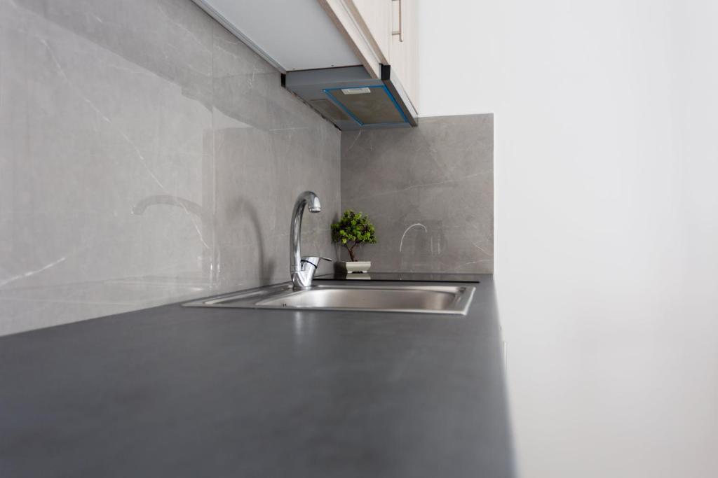 Eleni Apartments - 7