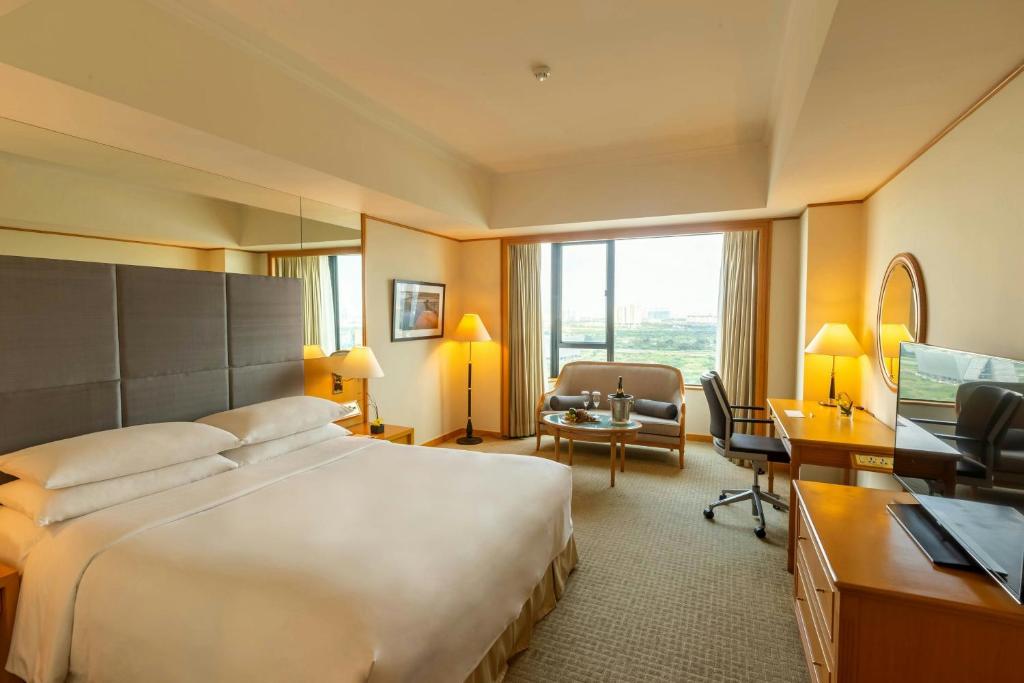 Phòng Club Giường Cỡ King Nhìn Ra Sông - Hạng Club