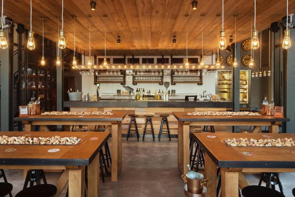 La Ville Hotel & Suites CITY WALK Dubai, Autograph Collection - Resim 39