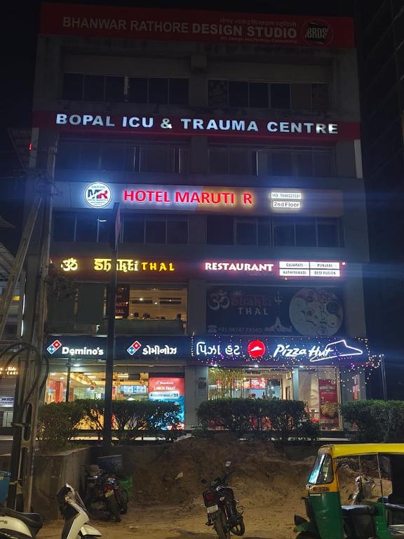 Fotografie z fotogalerie ubytování Hotel Maruti R v destinaci Ahmadábád