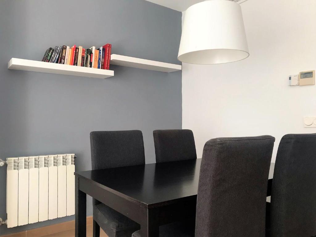 A seating area at Apartamento En El Centro De Ronda