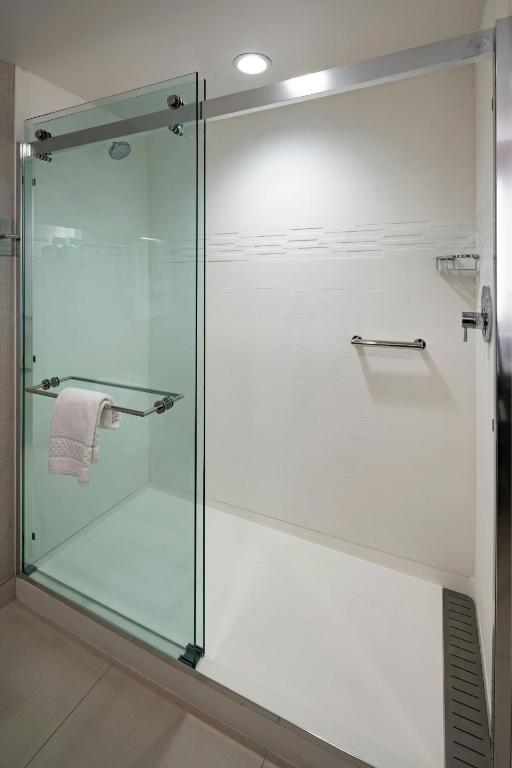 Ein Badezimmer in der Unterkunft Residence Inn Las Vegas South&#47;Henderson