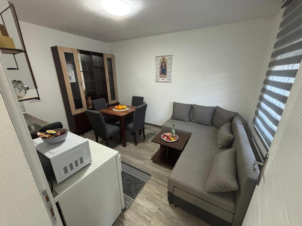 Kuchyň nebo kuchyňský kout v ubytování Apartman Dragićević - Stan na dan