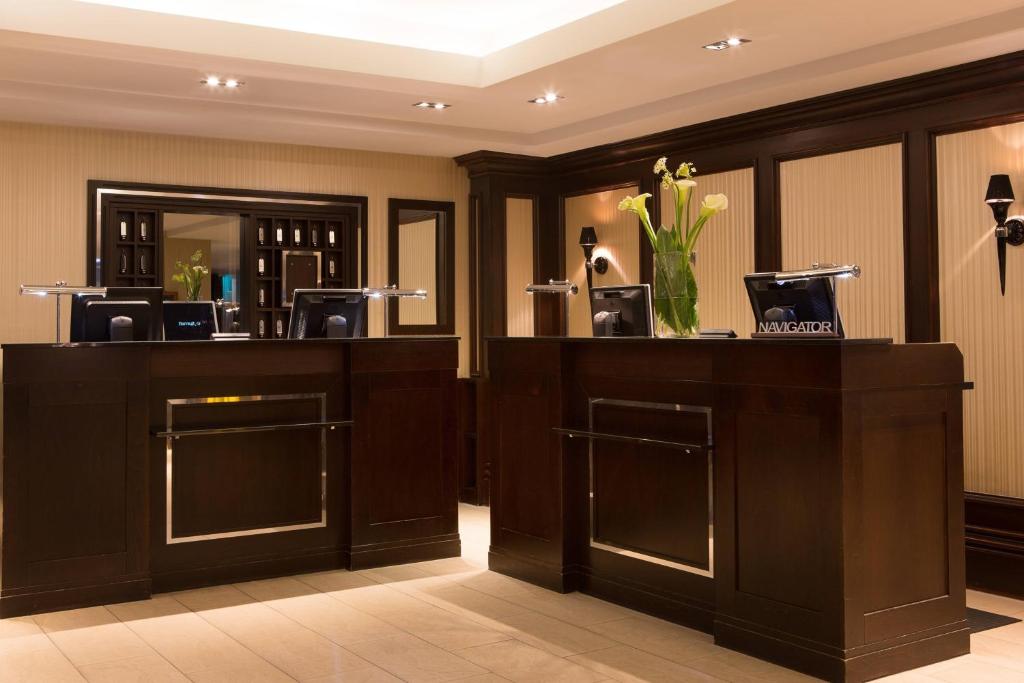 Renaissance Hamburg Hotel - Resim 12