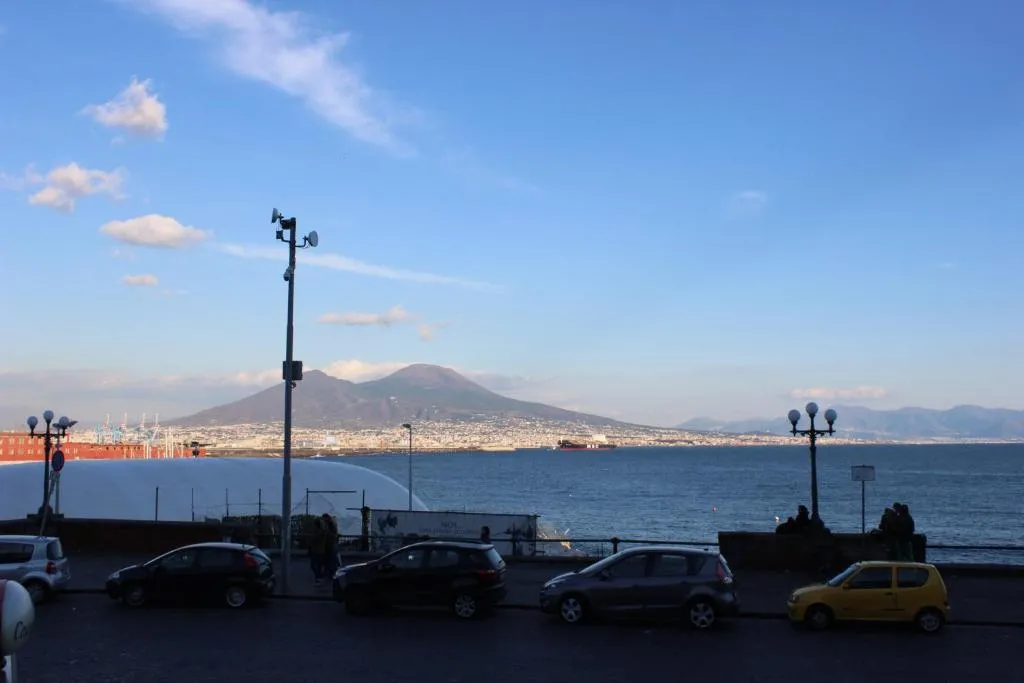 Casa San Carlo, Napoli, Italia
