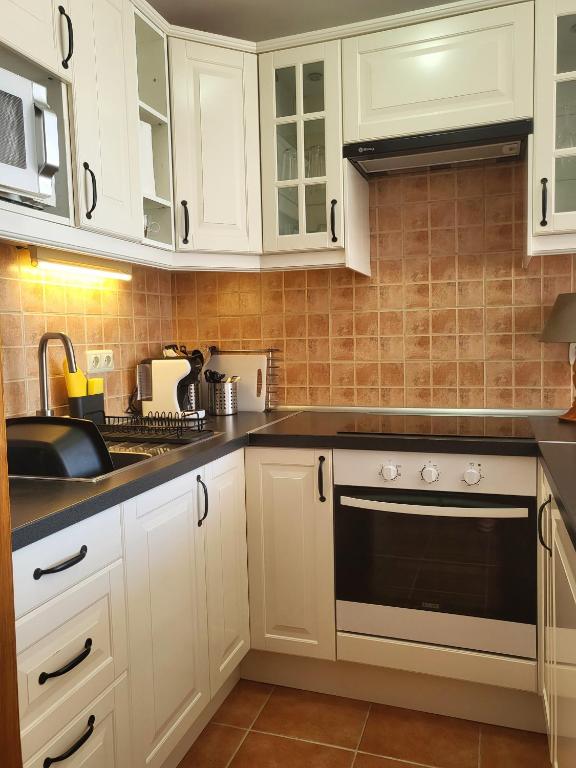 Kuchyň nebo kuchyňský kout v ubytování Little Gem apartment, Los Molinos