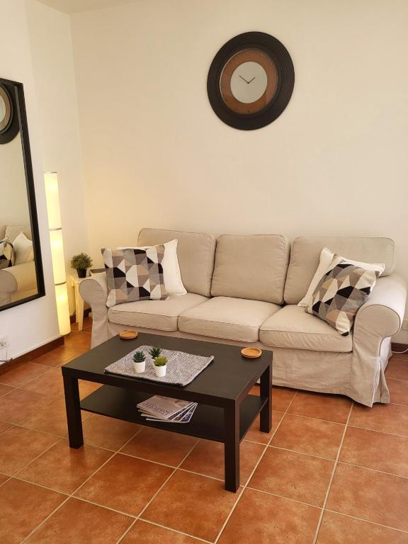 Posezení v ubytování Little Gem apartment, Los Molinos