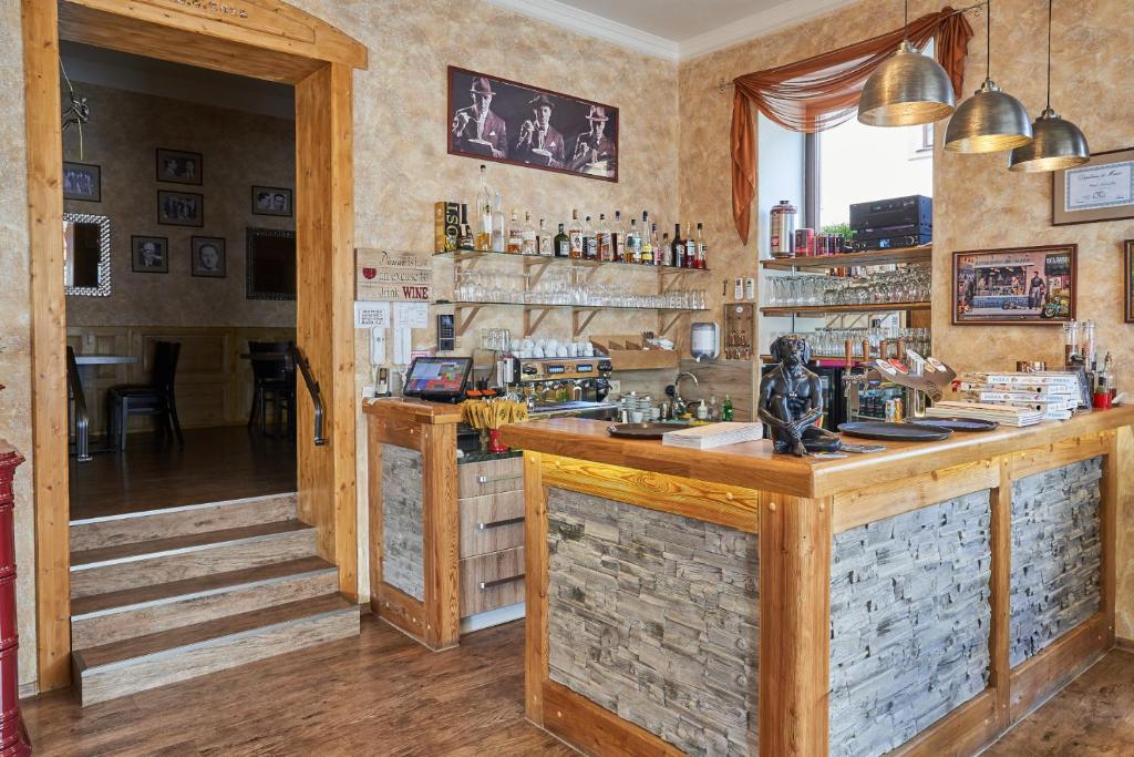 Lounge nebo bar v ubytování Pension Ulrika - ubytování pod hradem Loket