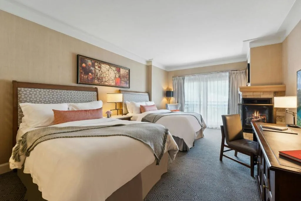 Grand Deluxe, Guest room, 2 Queen, Slopeside view
