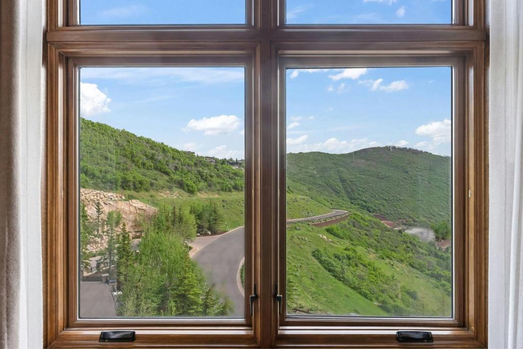 St. Regis Deer Valley photo 4