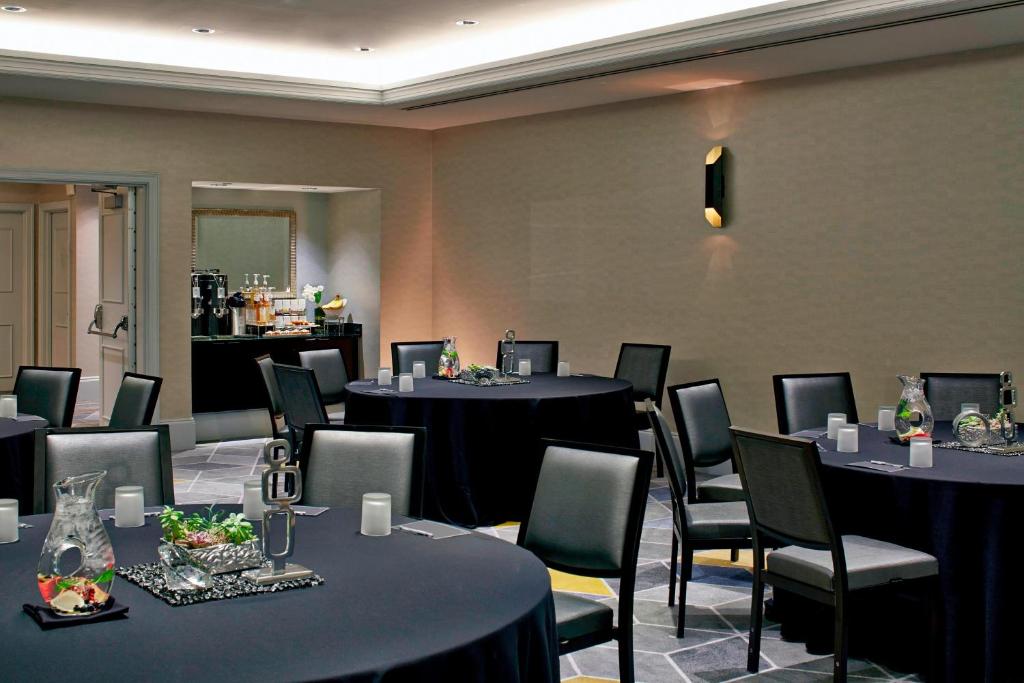 Restaurace v ubytování Renaissance Providence Downtown Hotel