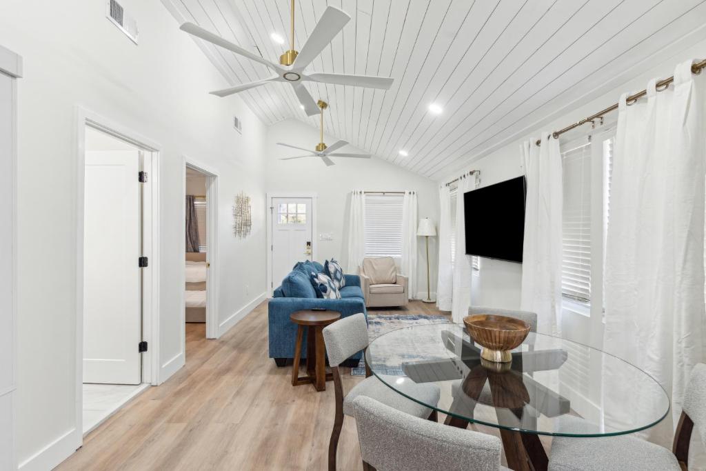 Gallery image of Coastal Charm Near Edisto Beach in Edisto Island