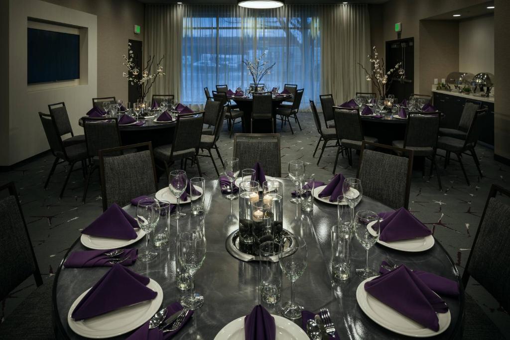 Restaurace v ubytování Courtyard by Marriott Corvallis