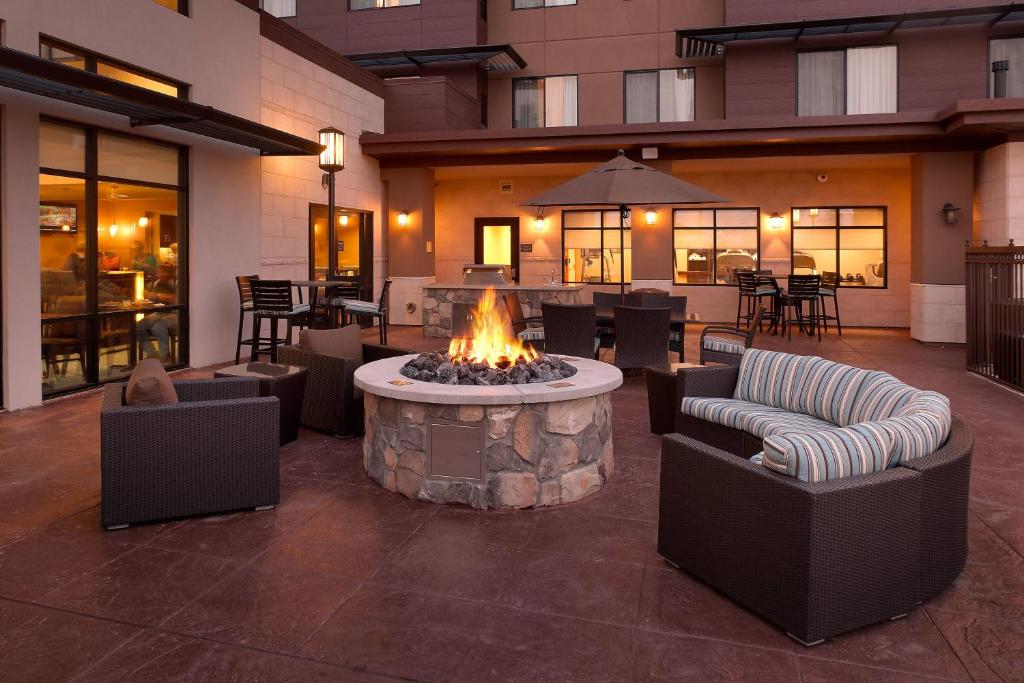 Posezení v ubytování Residence Inn by Marriott Phoenix Gilbert