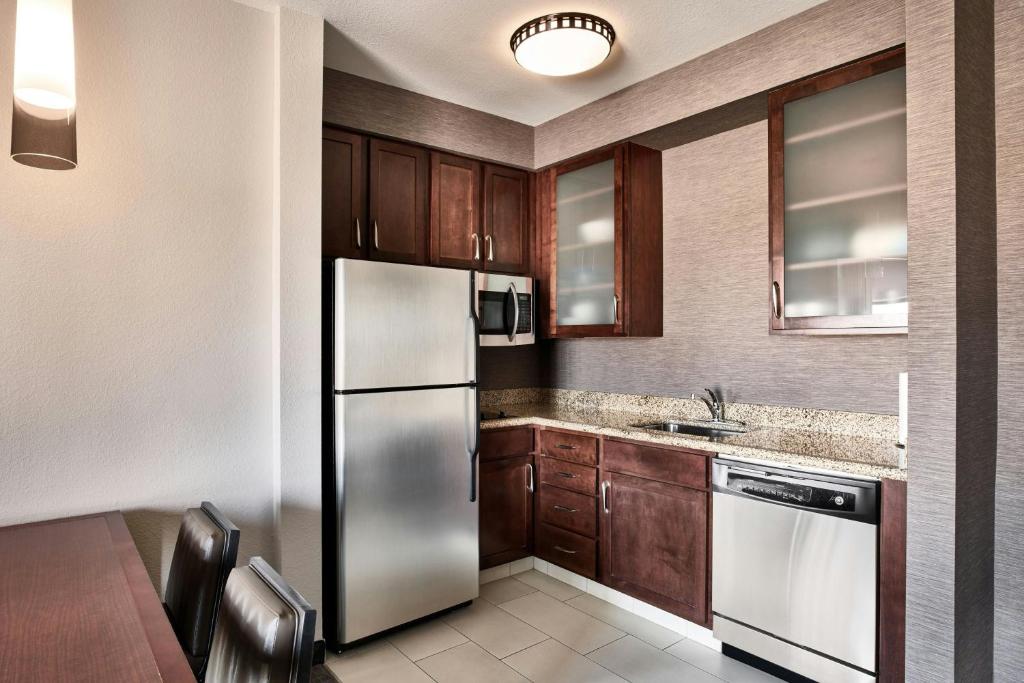 Kuchyň nebo kuchyňský kout v ubytování Residence Inn by Marriott Phoenix Gilbert