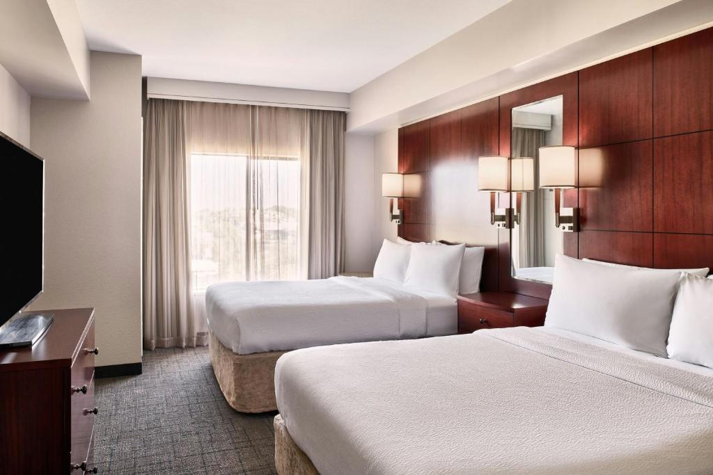 Postel nebo postele na pokoji v ubytování Residence Inn by Marriott Phoenix Gilbert