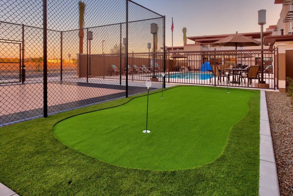 Bazén v ubytování Residence Inn by Marriott Phoenix Gilbert nebo v jeho okolí