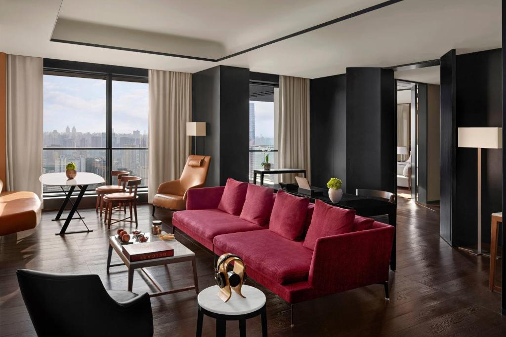 Bulgari Hotel Shanghai - Deluxe City View Suite