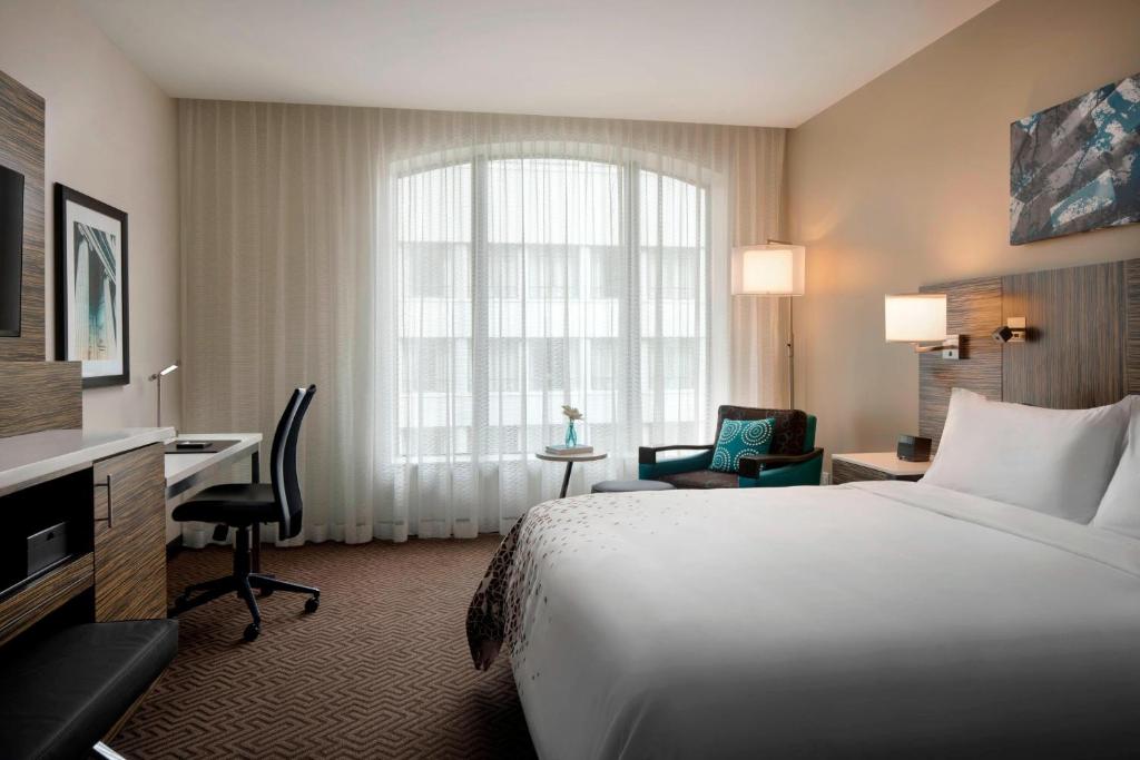 Renaissance Denver Downtown City Center Hotel photo