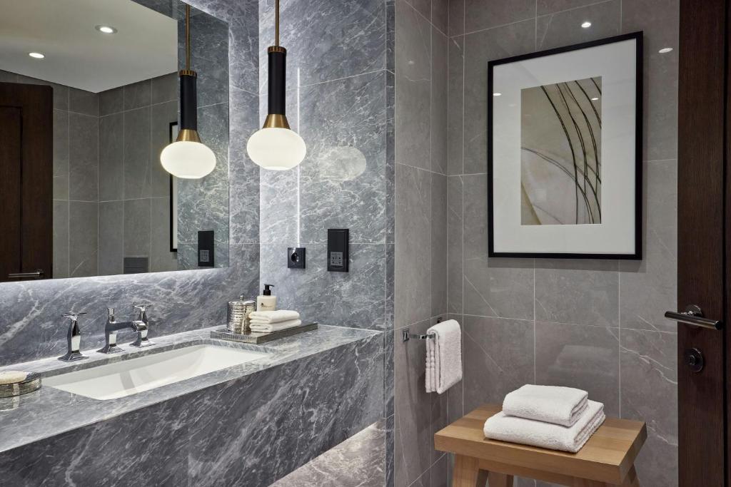 Paris Marriott Champs Elysees Hotel - Resim 41