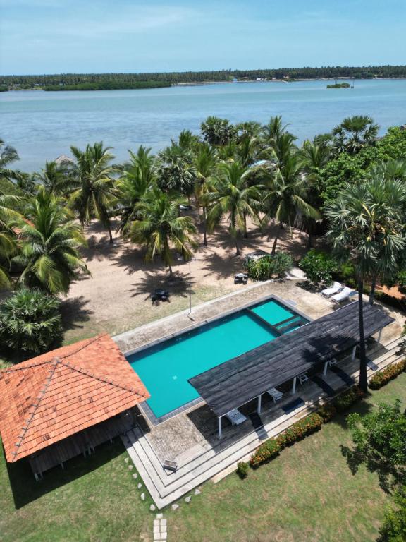 Bazén v ubytování Valampuri Kite Resort nebo v jeho okolí