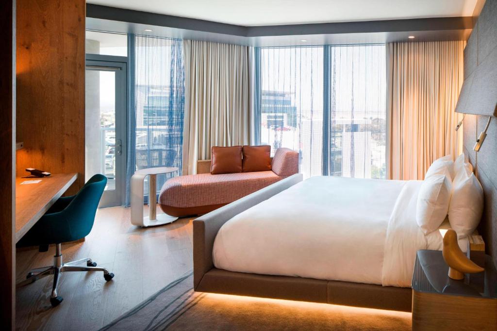 Hotel Nia, Autograph Collection - 