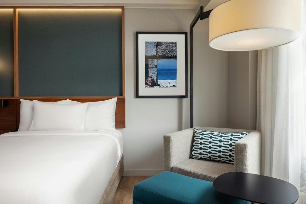 Ένα ή περισσότερα κρεβάτια σε δωμάτιο στο Courtyard by Marriott Lima Miraflores