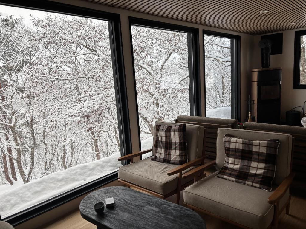 KASASAGI Lodge, Madaraoにあるシーティングエリア