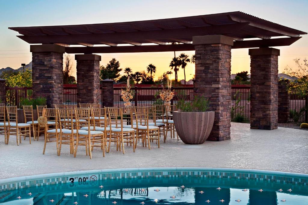 Courtyard by Marriott Scottsdale Salt River photo