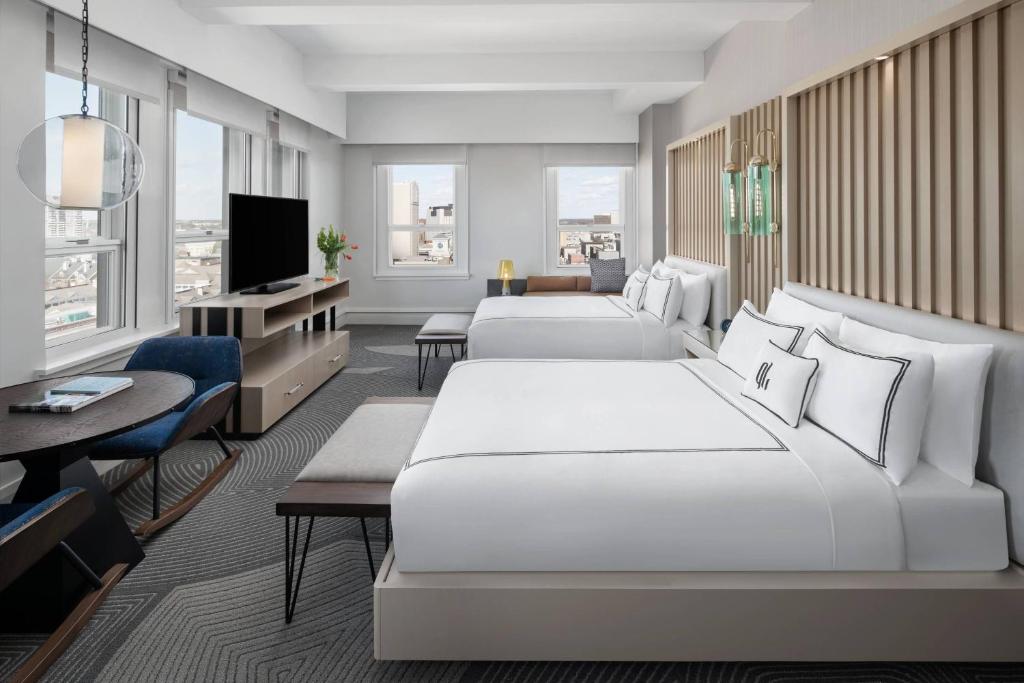 Glass Light Hotel & Gallery, Autograph Collection - 