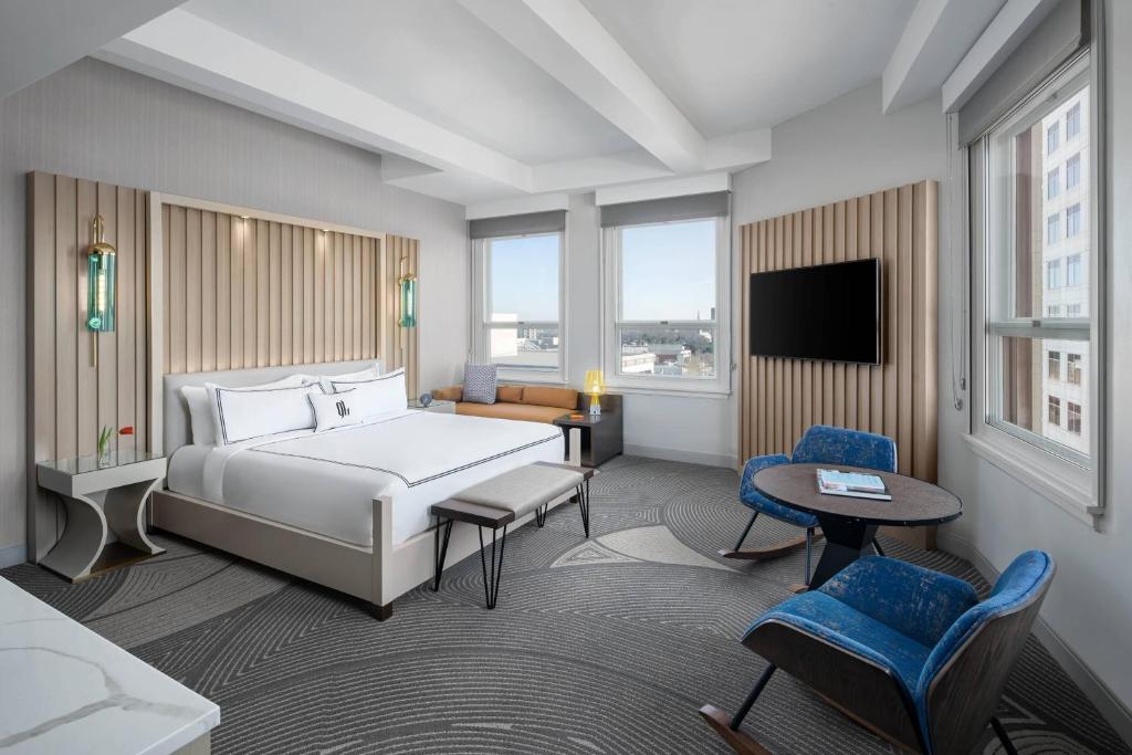 Glass Light Hotel & Gallery, Autograph Collection - 