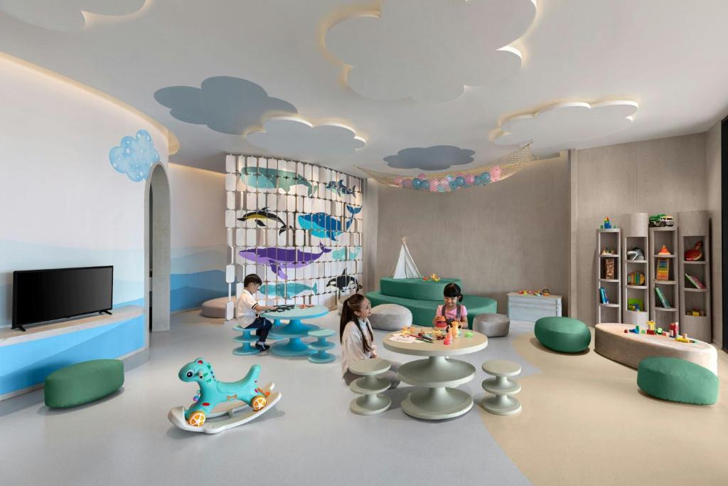 Courtyard by Marriott Phuket Town - Resim 7