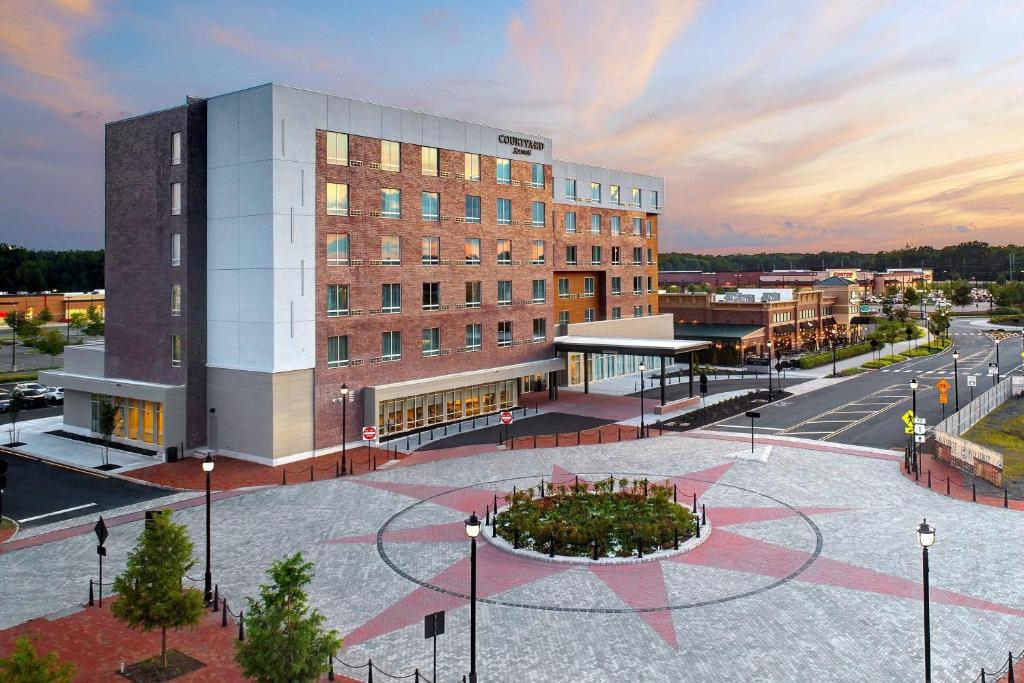 Courtyard by Marriott North Brunswick photo