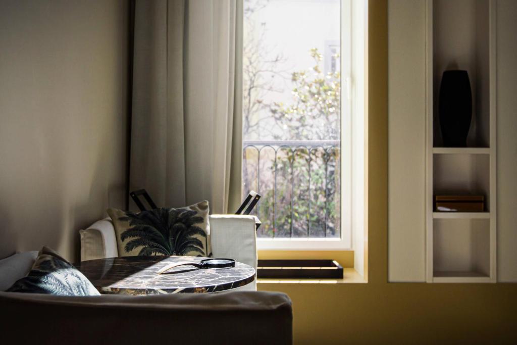 The Ivens, Autograph Collection - Resim 18