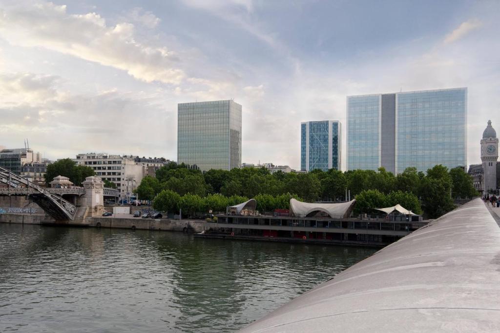 Courtyard by Marriott Paris Gare de Lyon - Resim 3