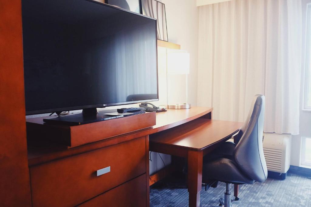 Courtyard by Marriott Owensboro photo