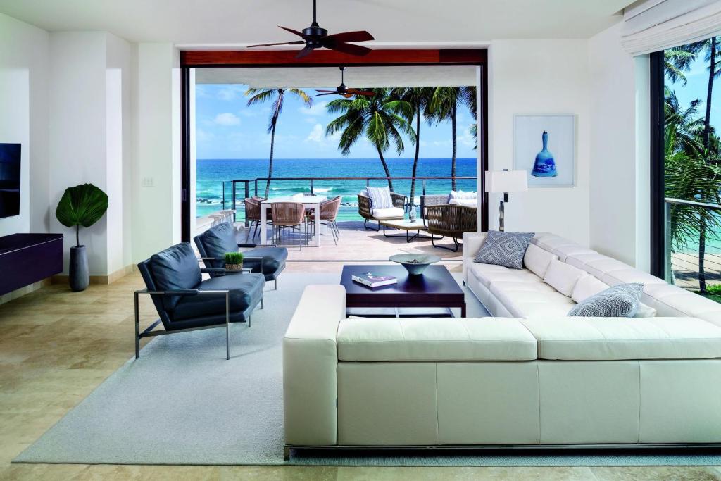 Posezení v ubytování Dorado Beach, a Ritz-Carlton Reserve