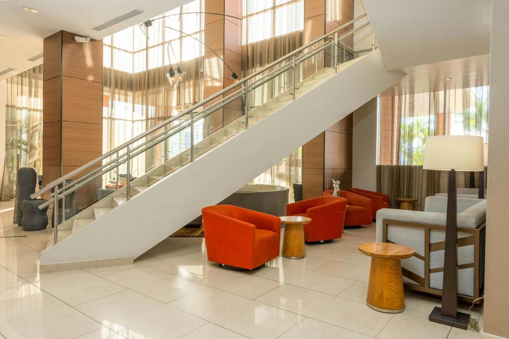 Posezení v ubytování Courtyard by Marriott Panama Multiplaza Mall