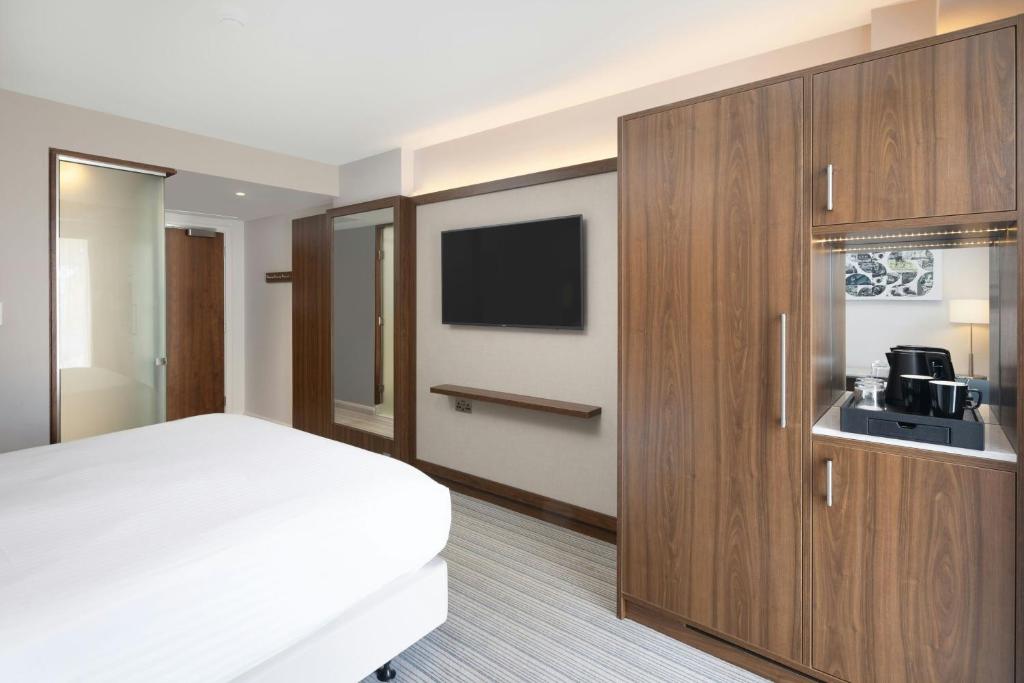 Postel nebo postele na pokoji v ubytování Courtyard by Marriott Oxford City Centre