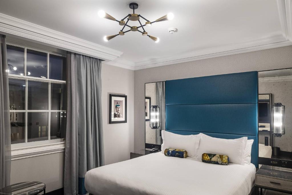 The Dixon, Tower Bridge, Autograph Collection - Resim 18