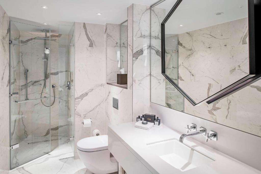 The Dixon, Tower Bridge, Autograph Collection - Resim 21