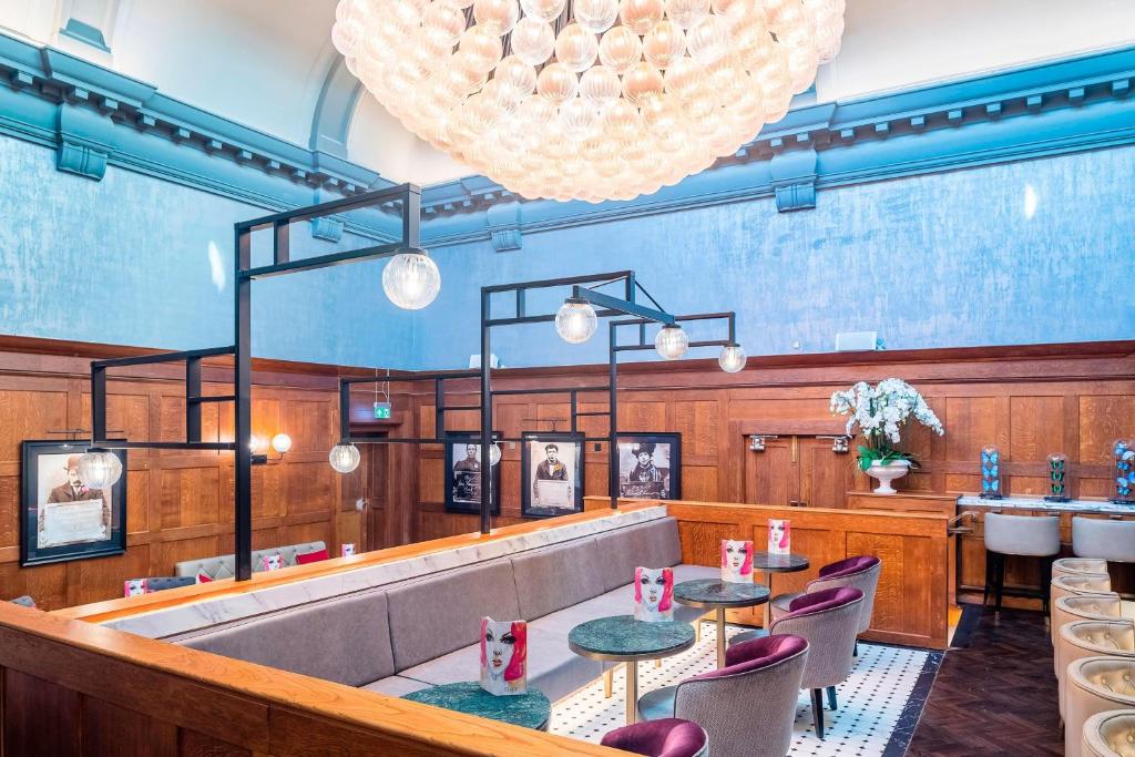 The Dixon, Tower Bridge, Autograph Collection - Resim 39